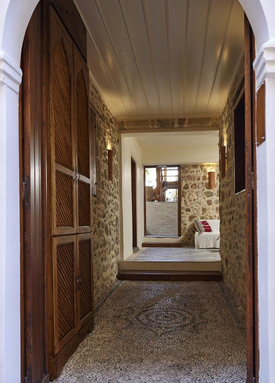 Helios Garden Boutique Apartments Rhodes City エクステリア 写真