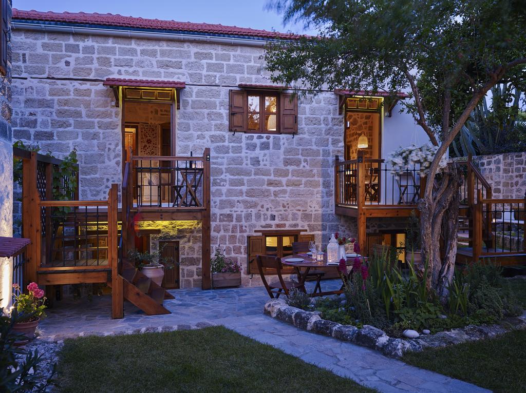 Helios Garden Boutique Apartments Rhodes City エクステリア 写真
