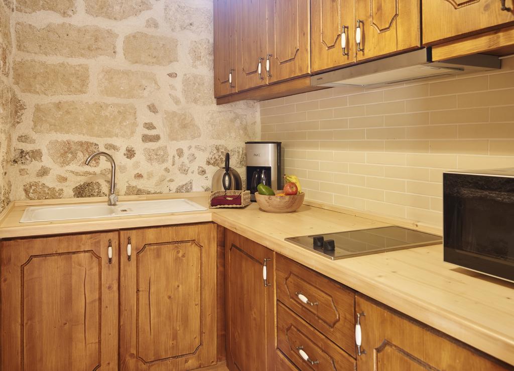 Helios Garden Boutique Apartments Rhodes City エクステリア 写真