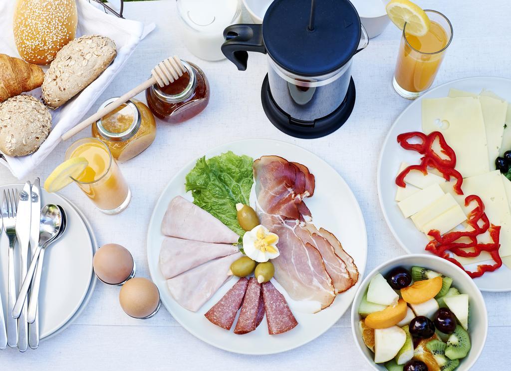Helios Garden Boutique Apartments Rhodes City エクステリア 写真